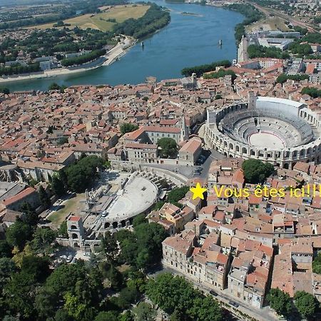 شقة Le Nid Des Arenes آرْلْ الغرفة الصورة