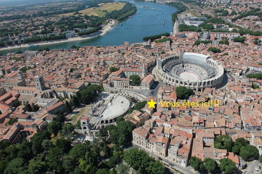 شقة Le Nid Des Arenes آرْلْ الغرفة الصورة